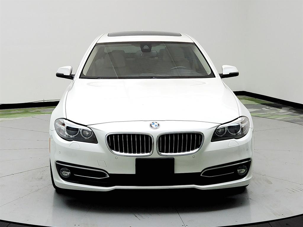 2016 BMW 5-Series 550xi photo