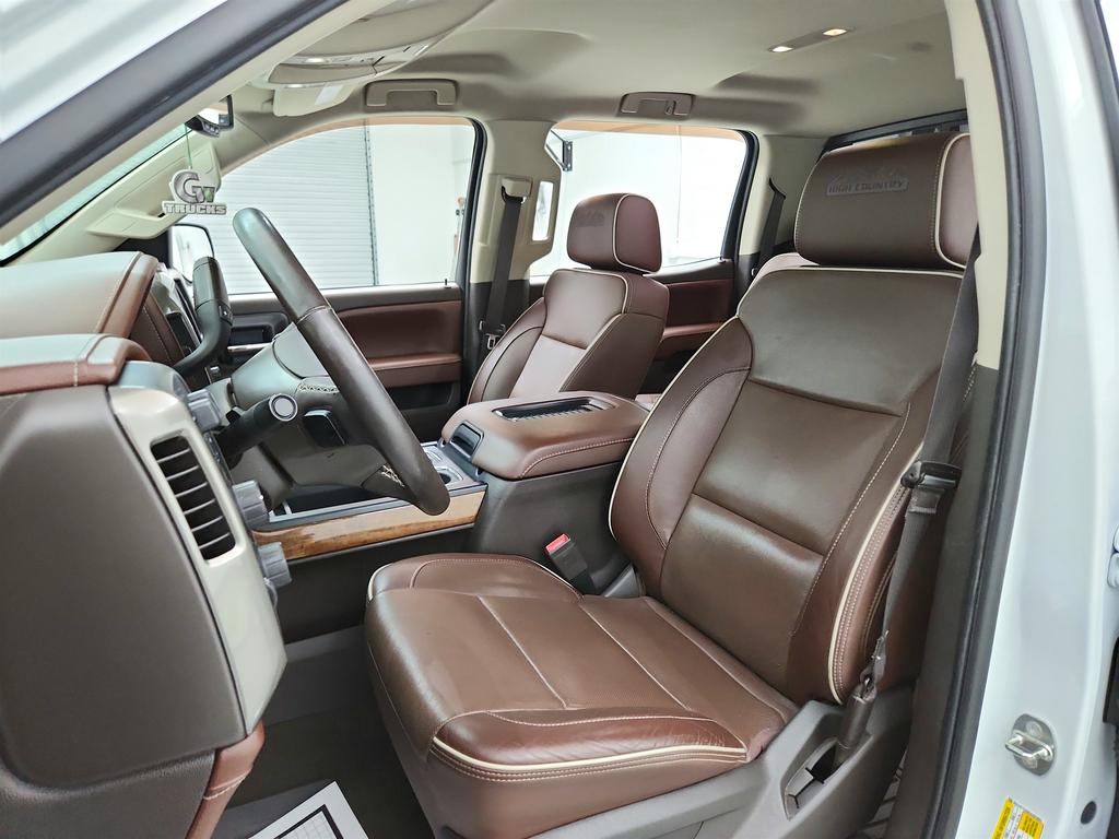 2017 Chevrolet Silverado 1500 High Country photo