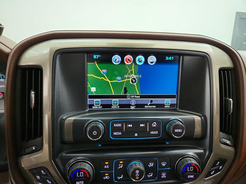 2017 Chevrolet Silverado 1500 High Country photo