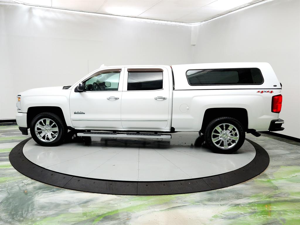 2017 Chevrolet Silverado 1500 High Country photo