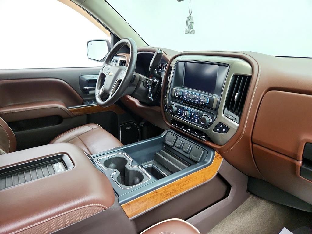2017 Chevrolet Silverado 1500 High Country photo