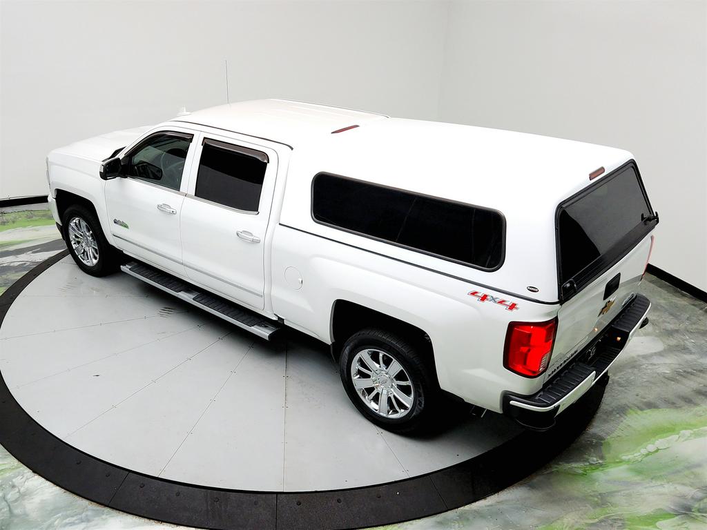2017 Chevrolet Silverado 1500 High Country photo