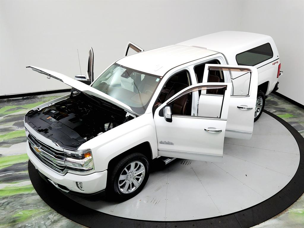 2017 Chevrolet Silverado 1500 High Country photo