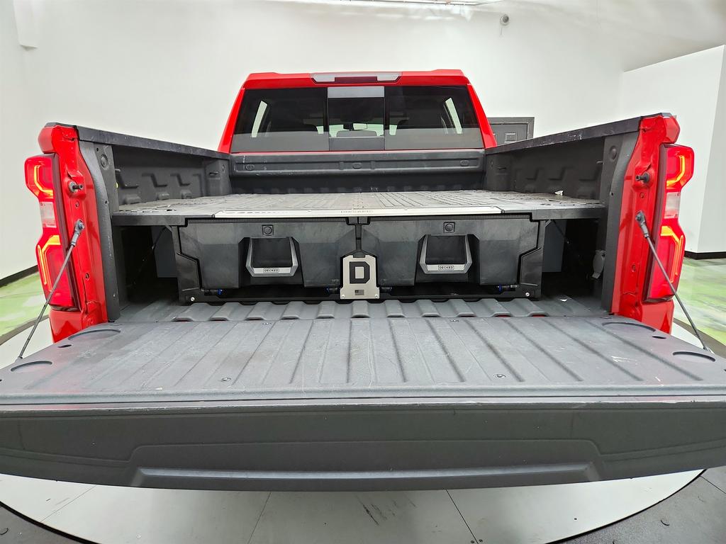 2021 Chevrolet Silverado 1500 LT TB photo