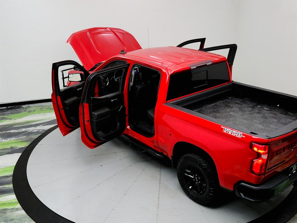 2021 Chevrolet Silverado 1500 LT TB photo