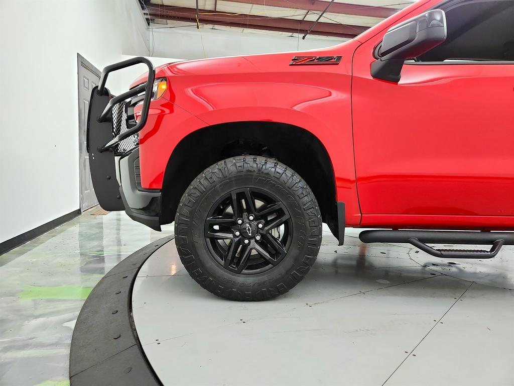 2021 Chevrolet Silverado 1500 LT TB photo