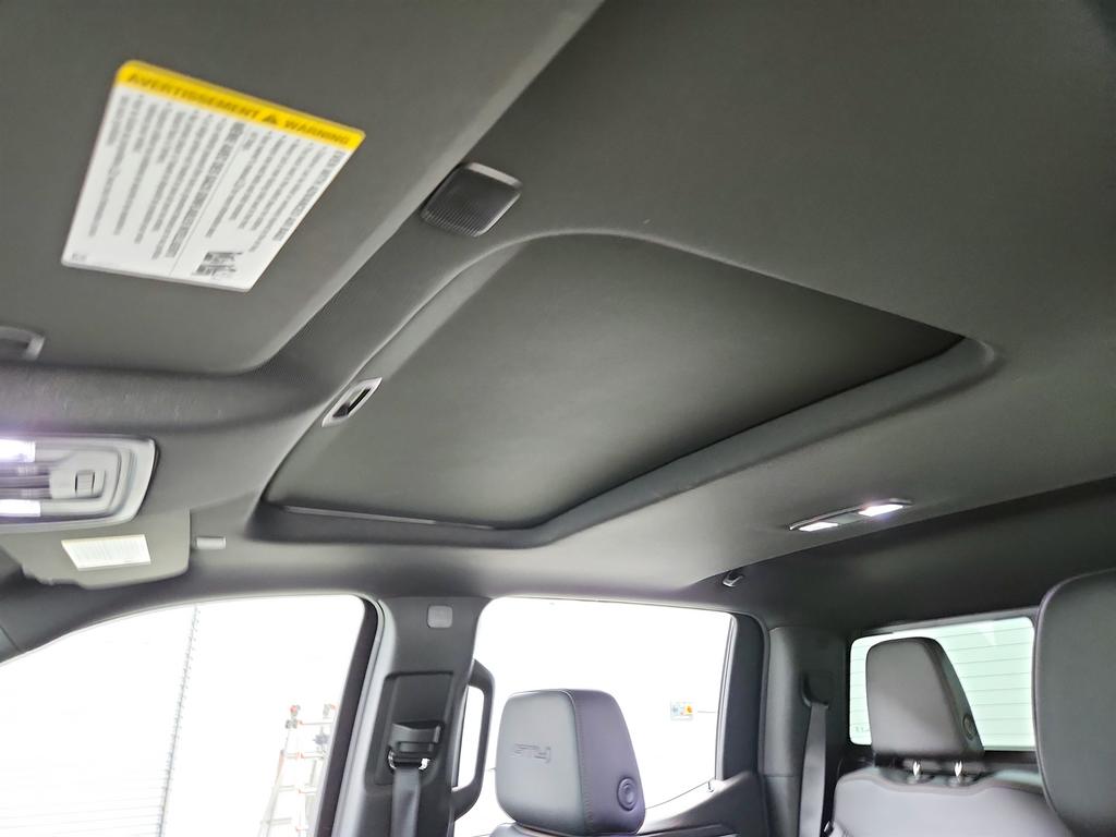 2024 GMC Sierra 1500 AT4 photo