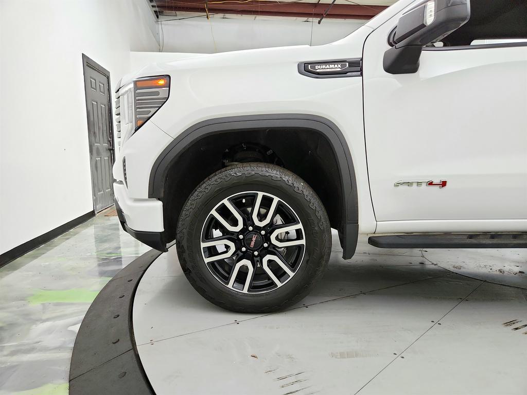 2024 GMC Sierra 1500 AT4 photo