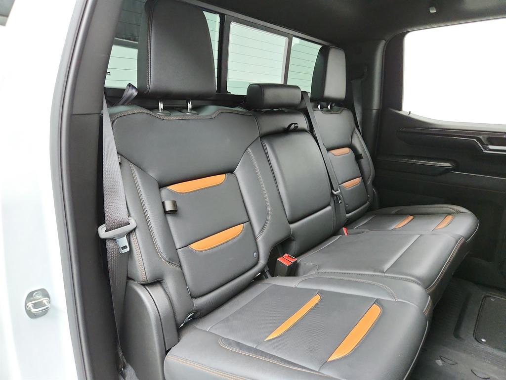 2024 GMC Sierra 1500 AT4 photo