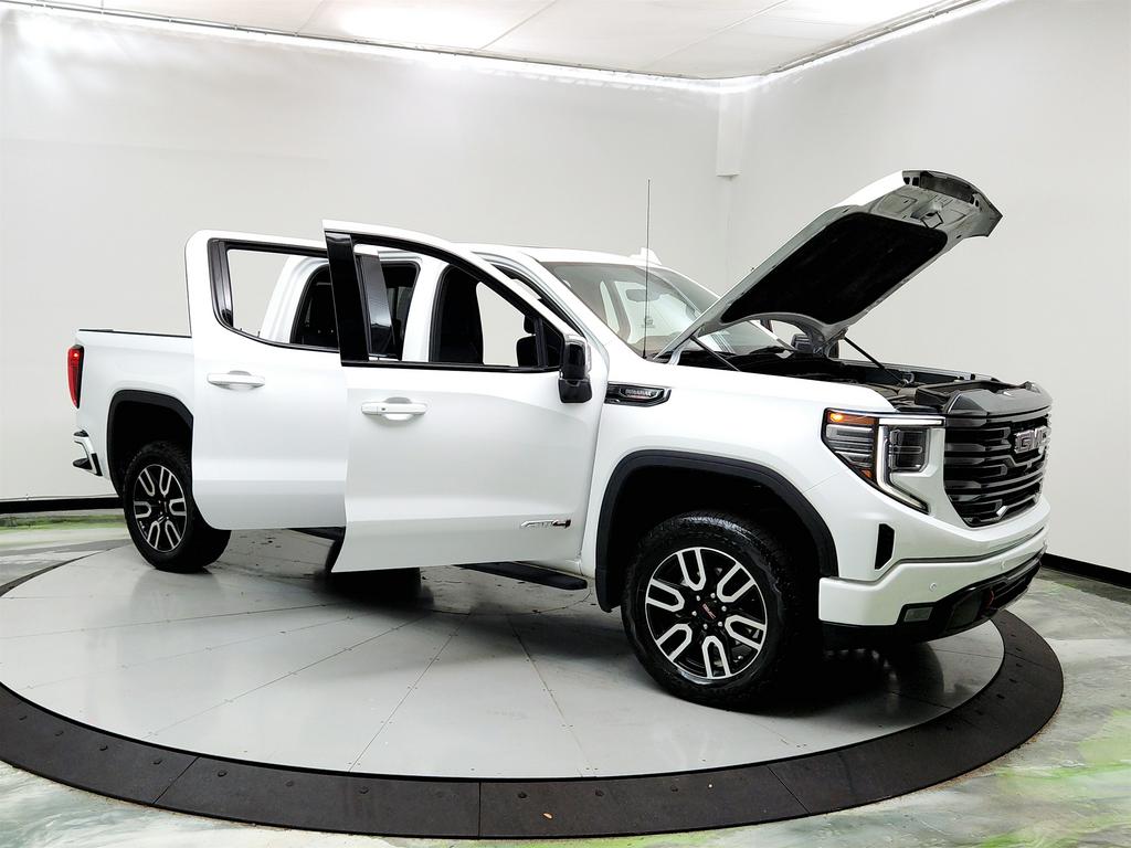2024 GMC Sierra 1500 AT4 photo