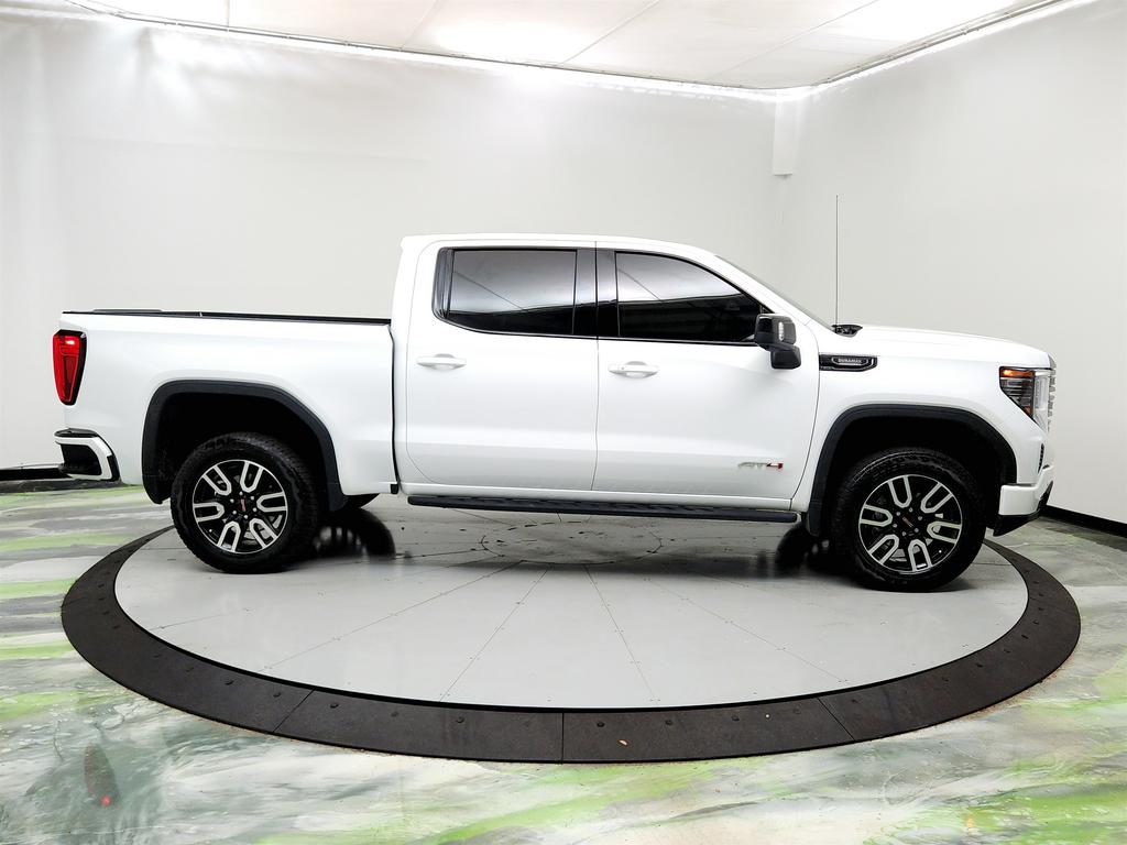 2024 GMC Sierra 1500 AT4 photo