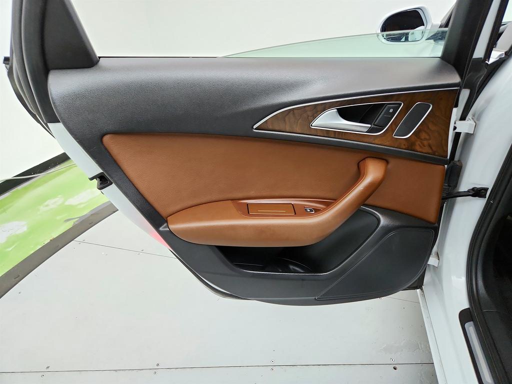 2015 Audi A6 Premium photo
