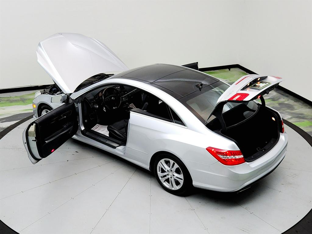 2011 Mercedes-Benz E-Class E550 photo