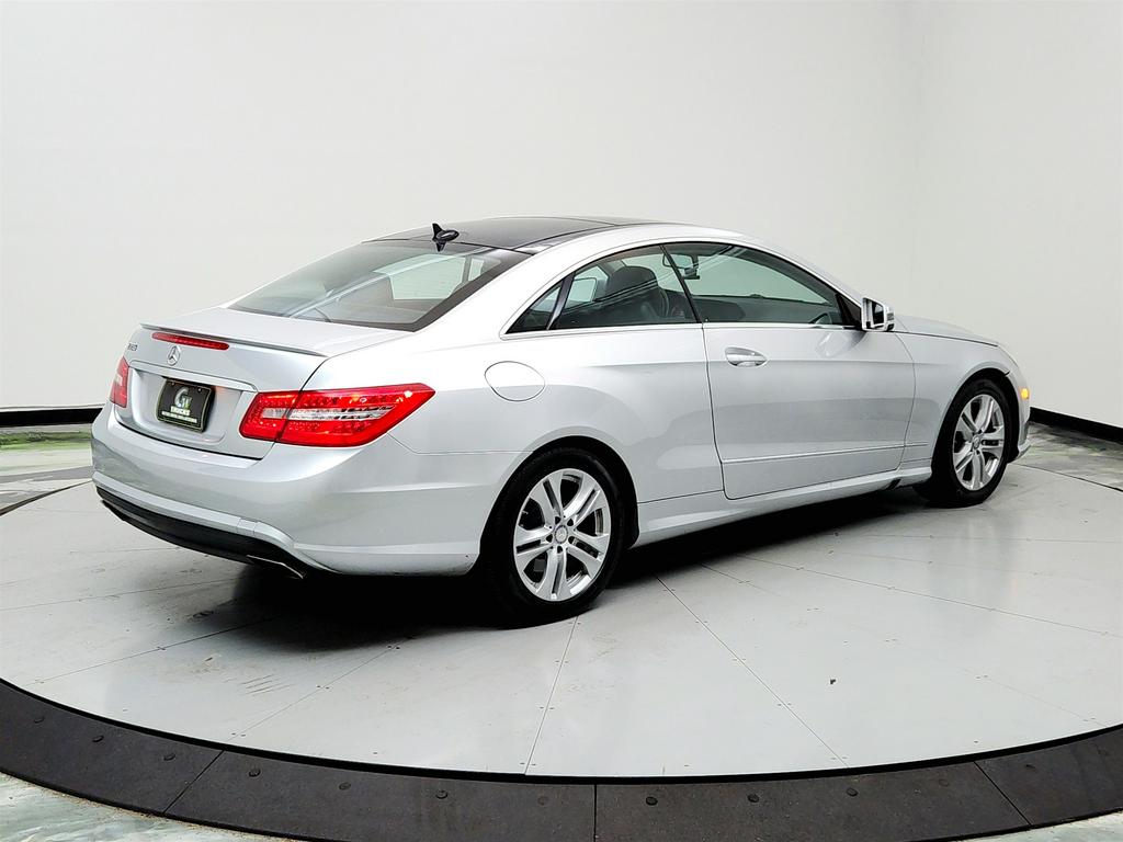 2011 Mercedes-Benz E-Class E550 photo