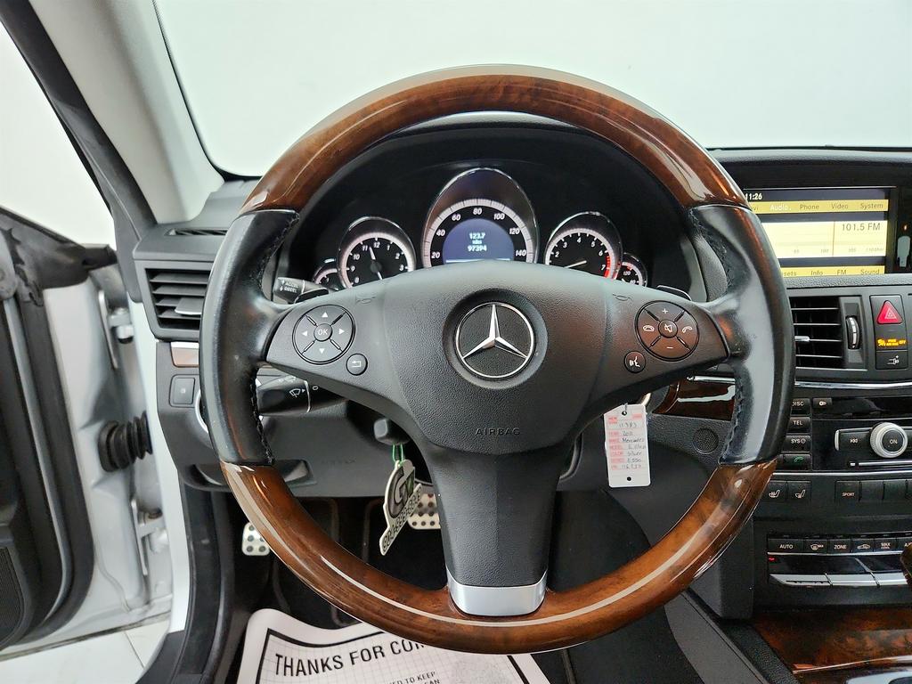 2011 Mercedes-Benz E-Class E550 photo