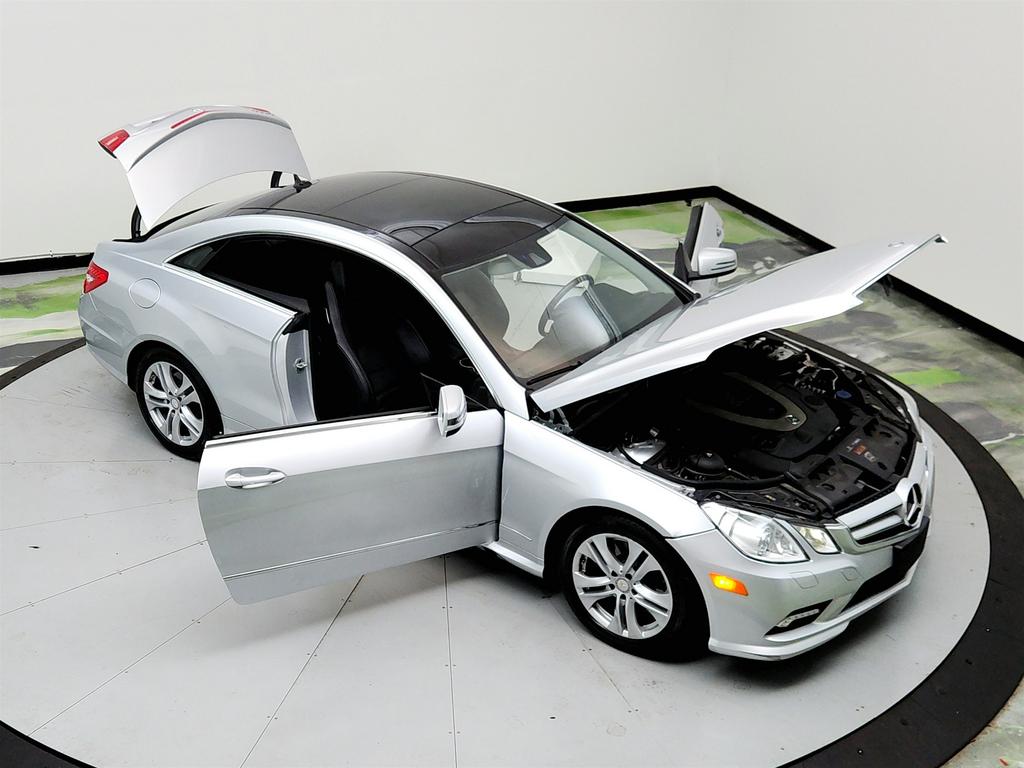 2011 Mercedes-Benz E-Class E550 photo