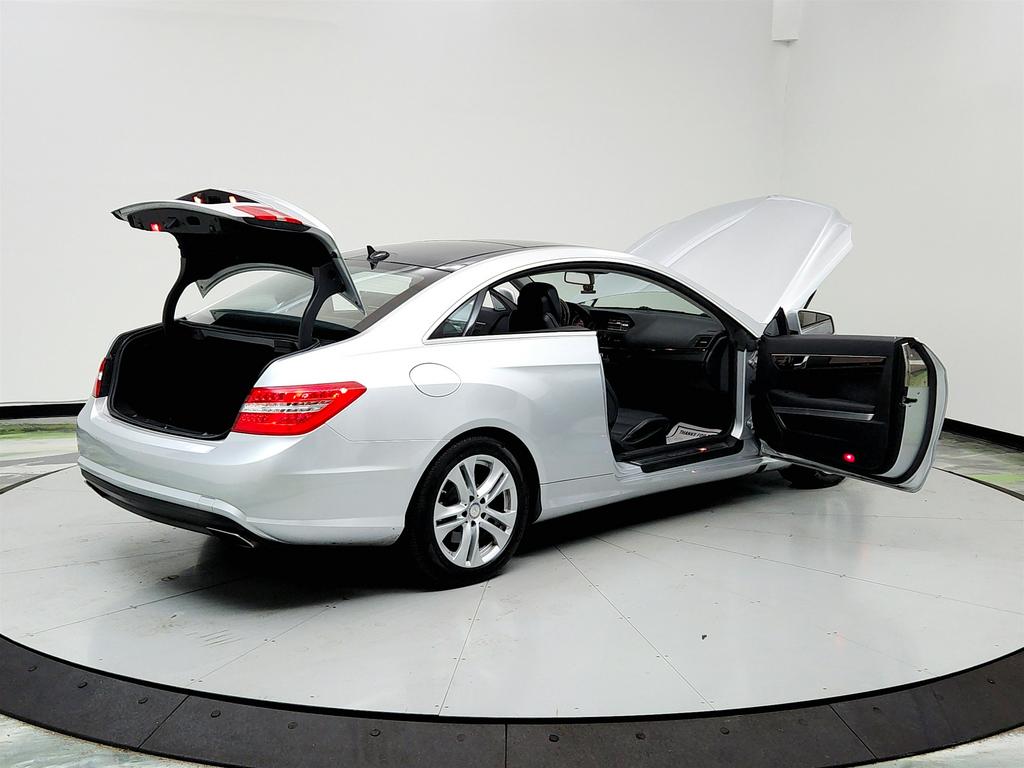 2011 Mercedes-Benz E-Class E550 photo