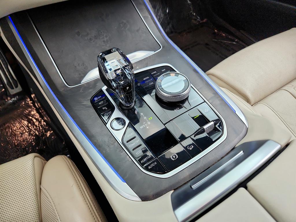 2019 BMW X7 Xdrive40i M Sport photo