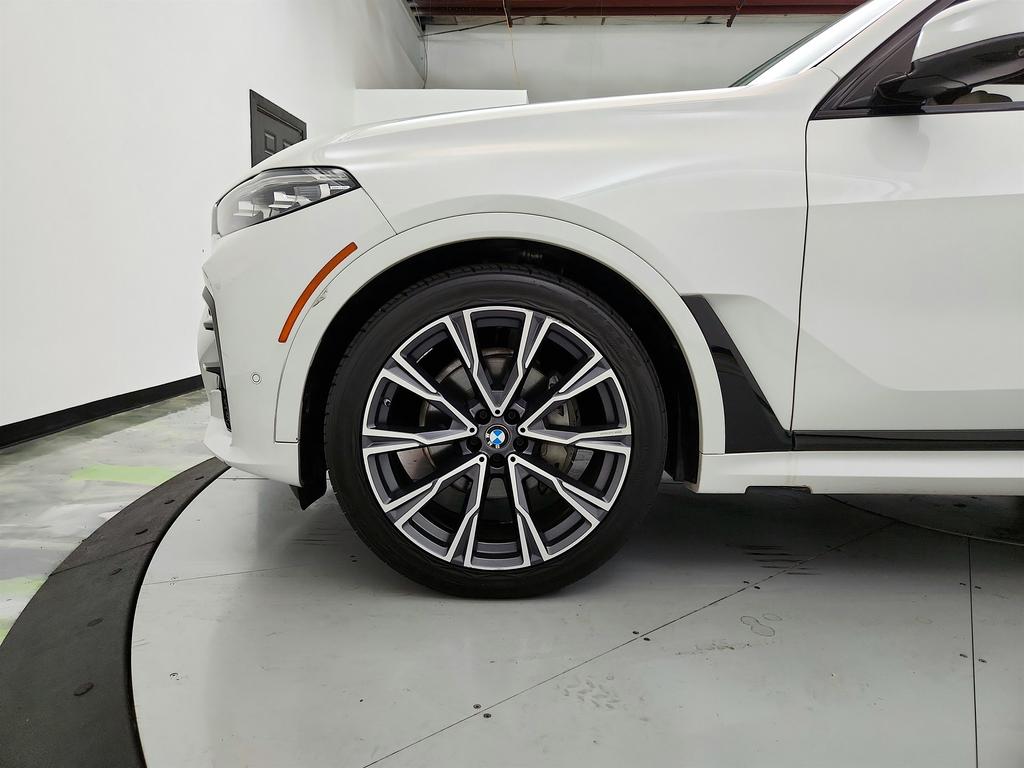 2019 BMW X7 Xdrive40i M Sport photo