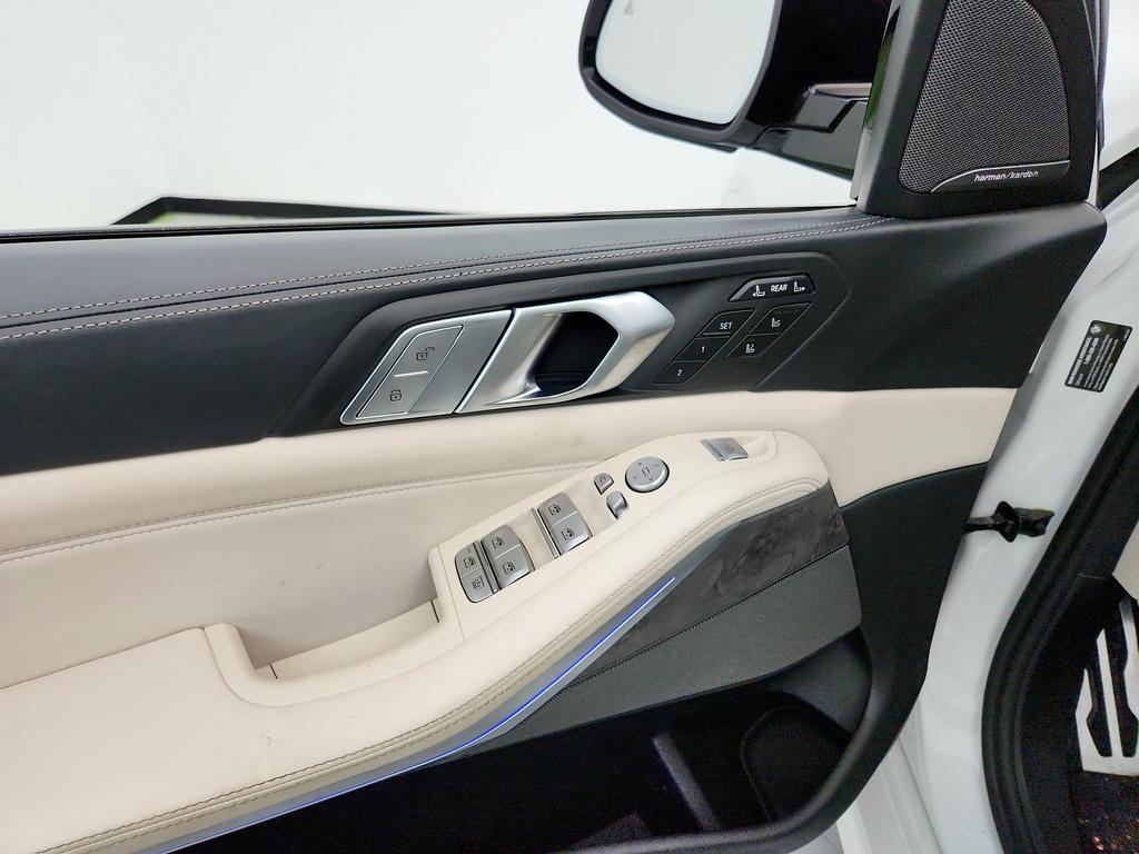 2019 BMW X7 Xdrive40i M Sport photo
