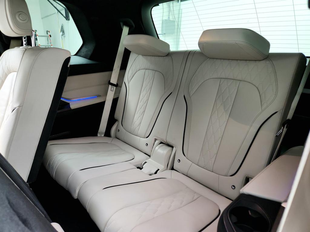 2019 BMW X7 Xdrive40i M Sport photo