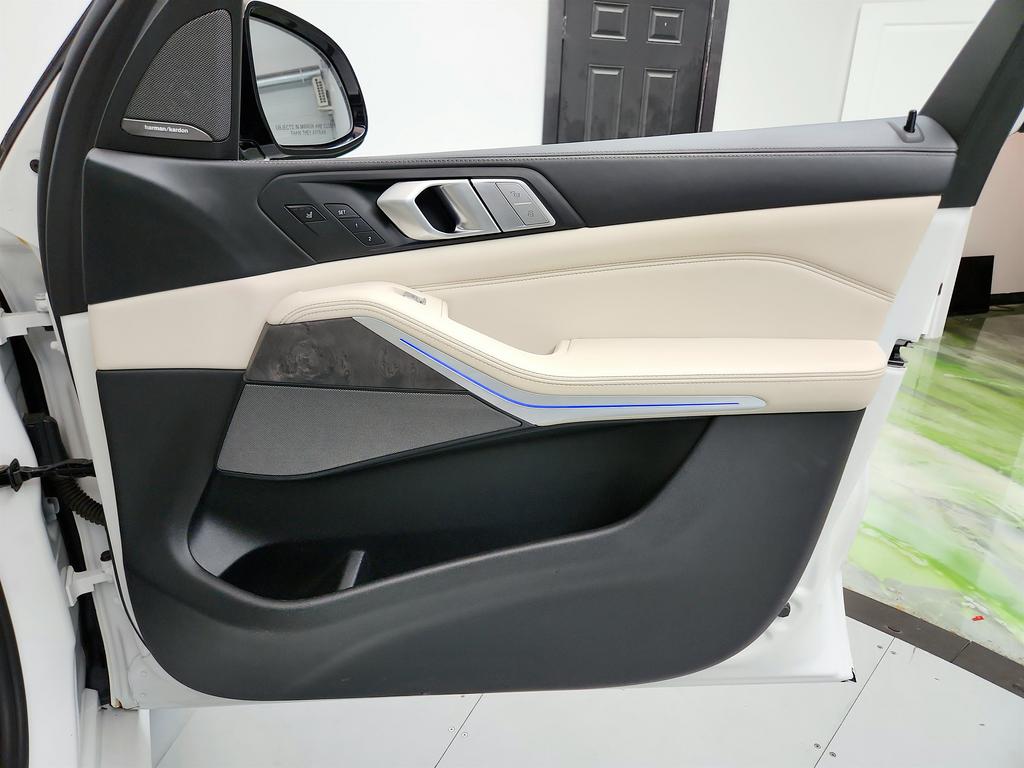 2019 BMW X7 Xdrive40i M Sport photo