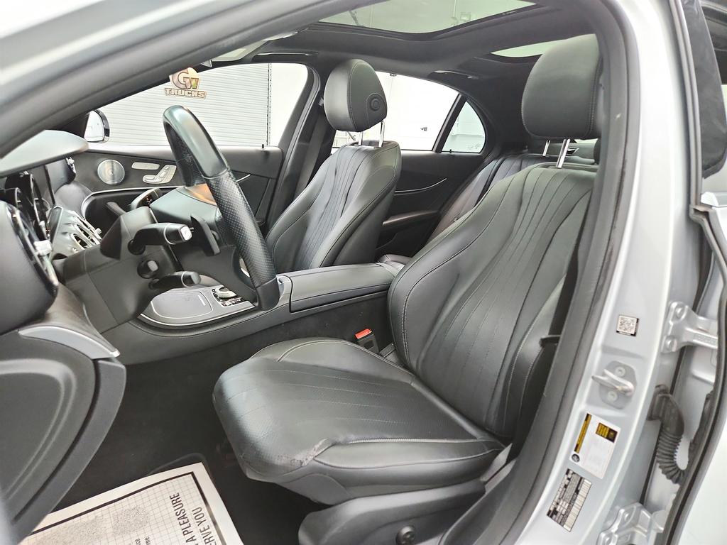 2018 Mercedes-Benz E-Class E400 photo