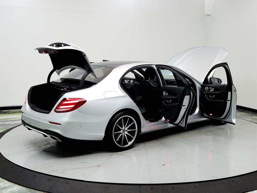 2018 Mercedes-Benz E-Class E400 photo