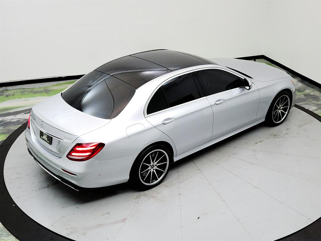 2018 Mercedes-Benz E-Class E400 photo