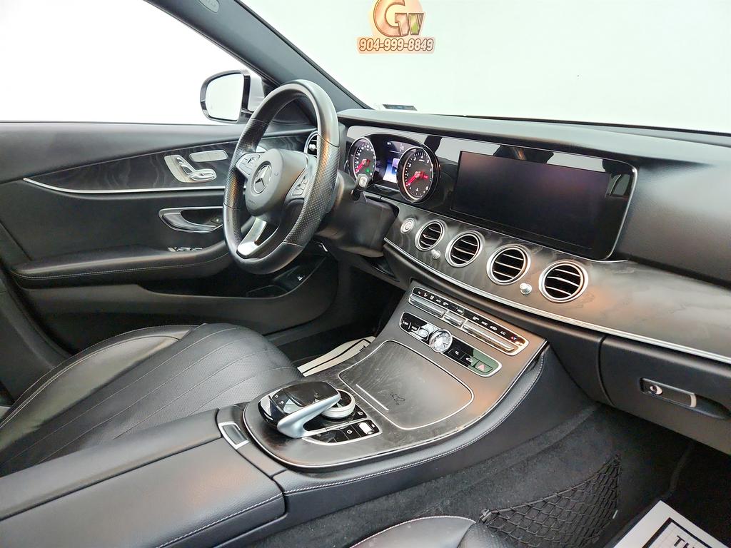 2018 Mercedes-Benz E-Class E400 photo