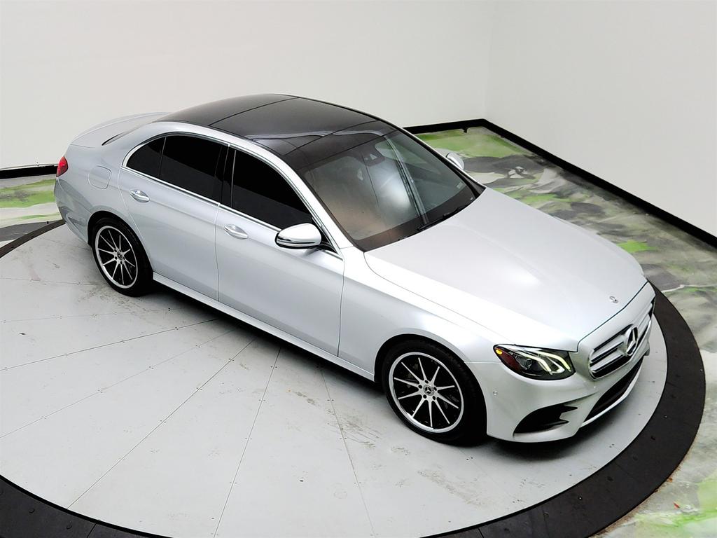 2018 Mercedes-Benz E-Class E400 photo