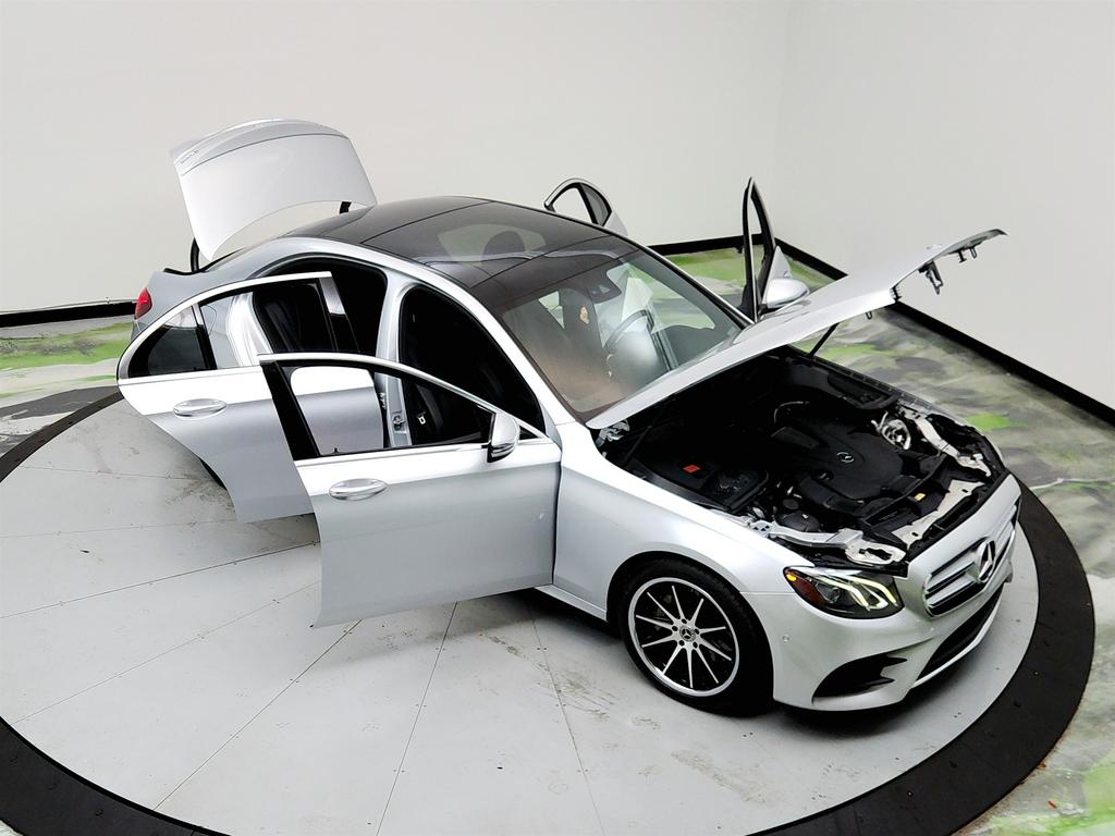 2018 Mercedes-Benz E-Class E400 photo