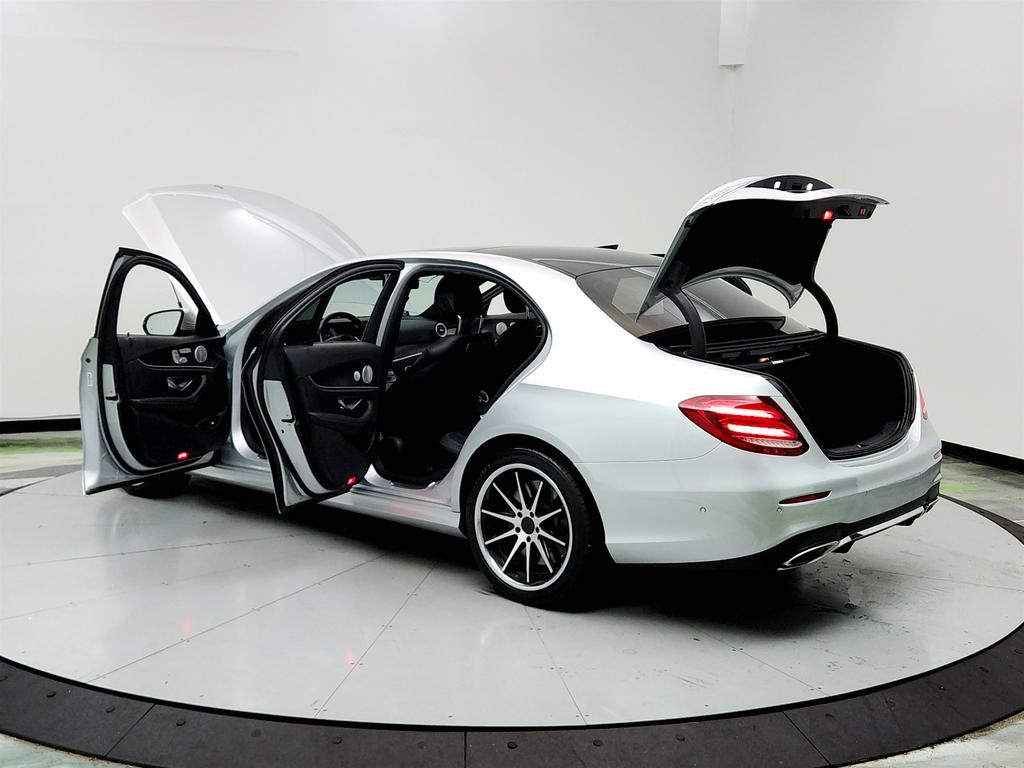 2018 Mercedes-Benz E-Class E400 photo