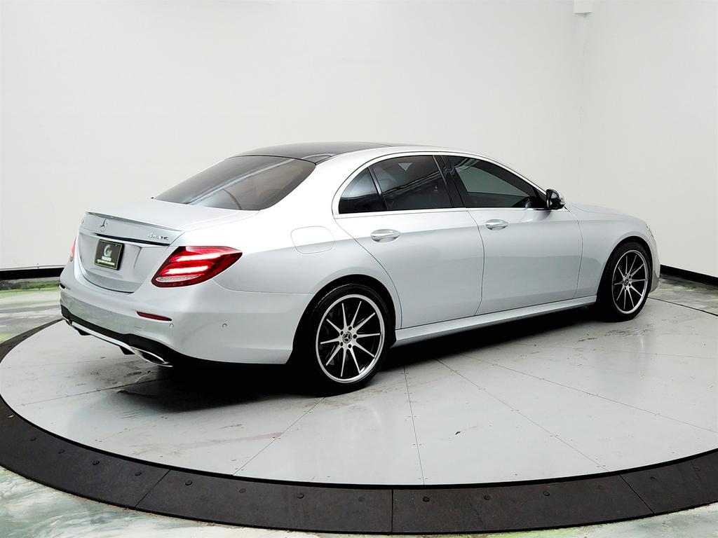 2018 Mercedes-Benz E-Class E400 photo