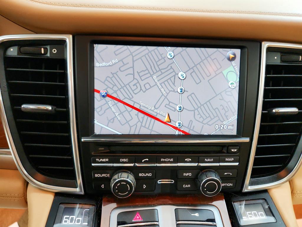 2010 Porsche Panamera S photo