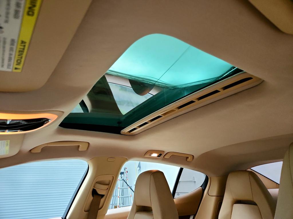 2010 Porsche Panamera S photo