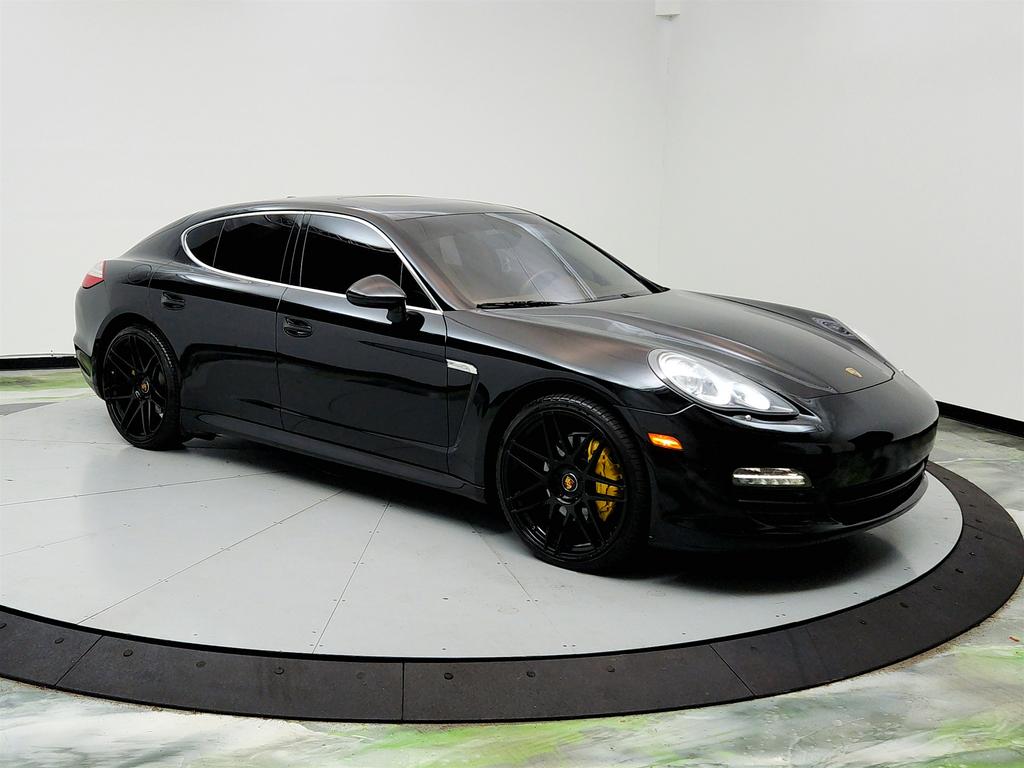 2010 Porsche Panamera S photo