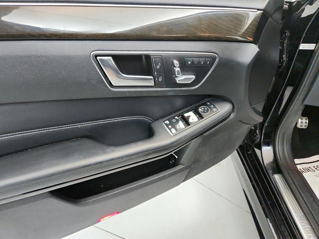 2016 Mercedes-Benz E-Class E350 photo