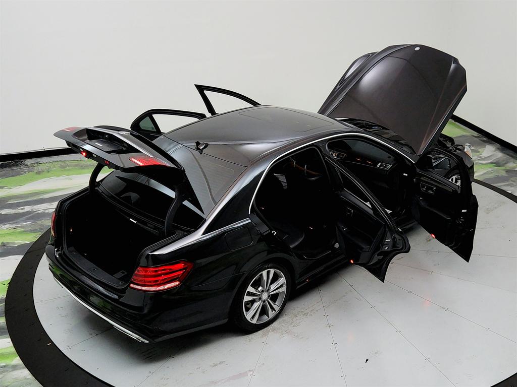 2016 Mercedes-Benz E-Class E350 photo