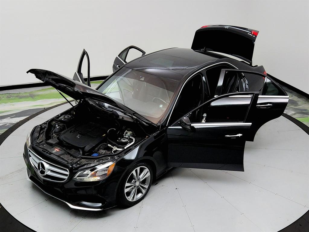 2016 Mercedes-Benz E-Class E350 photo