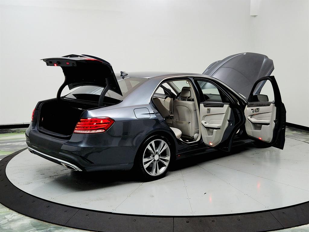 2014 Mercedes-Benz E-Class E350 Luxury photo
