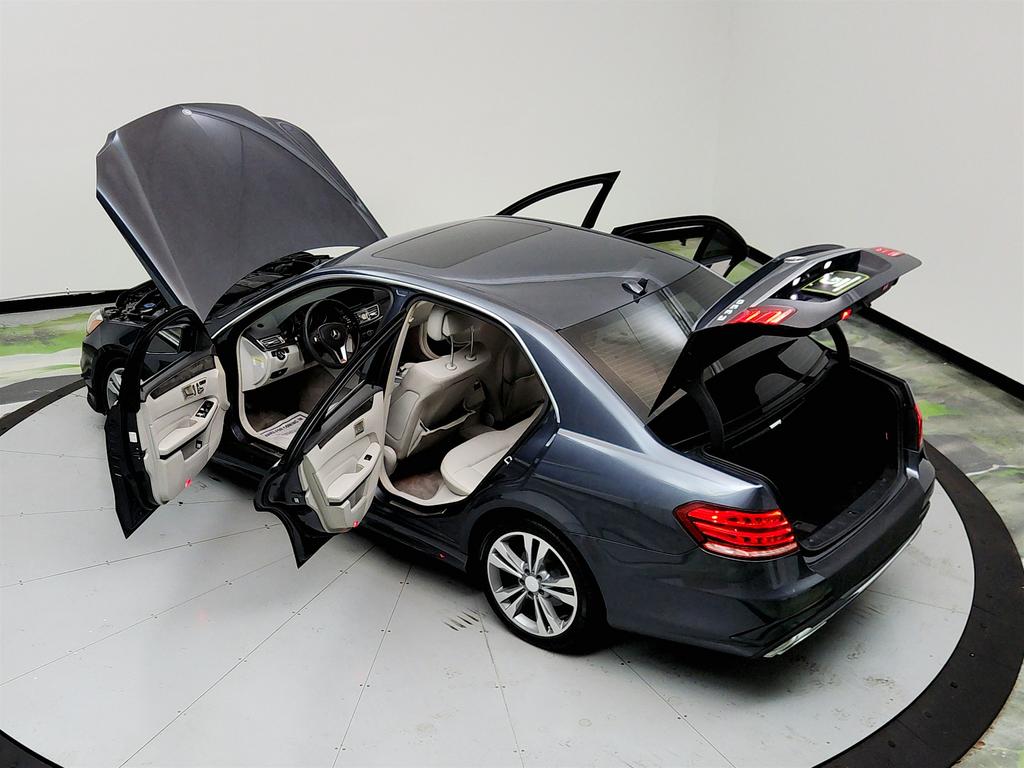 2014 Mercedes-Benz E-Class E350 Luxury photo