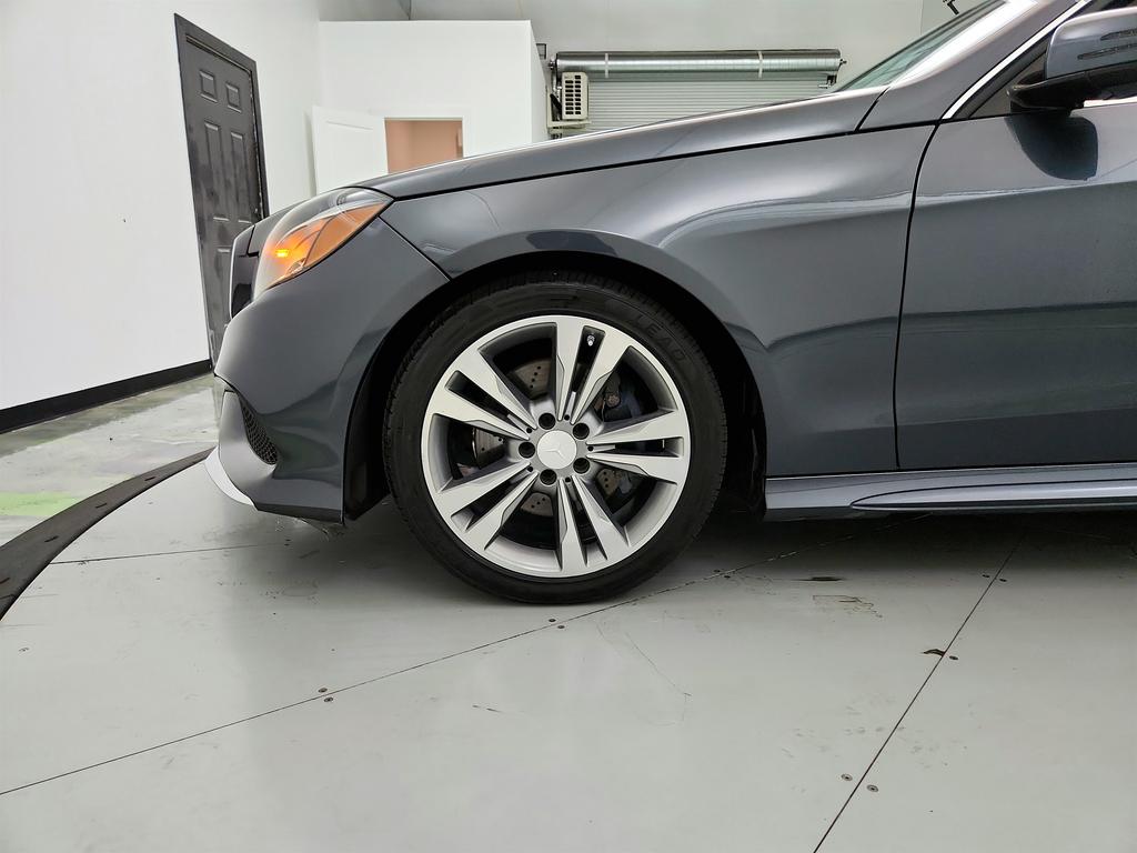2014 Mercedes-Benz E-Class E350 Luxury photo