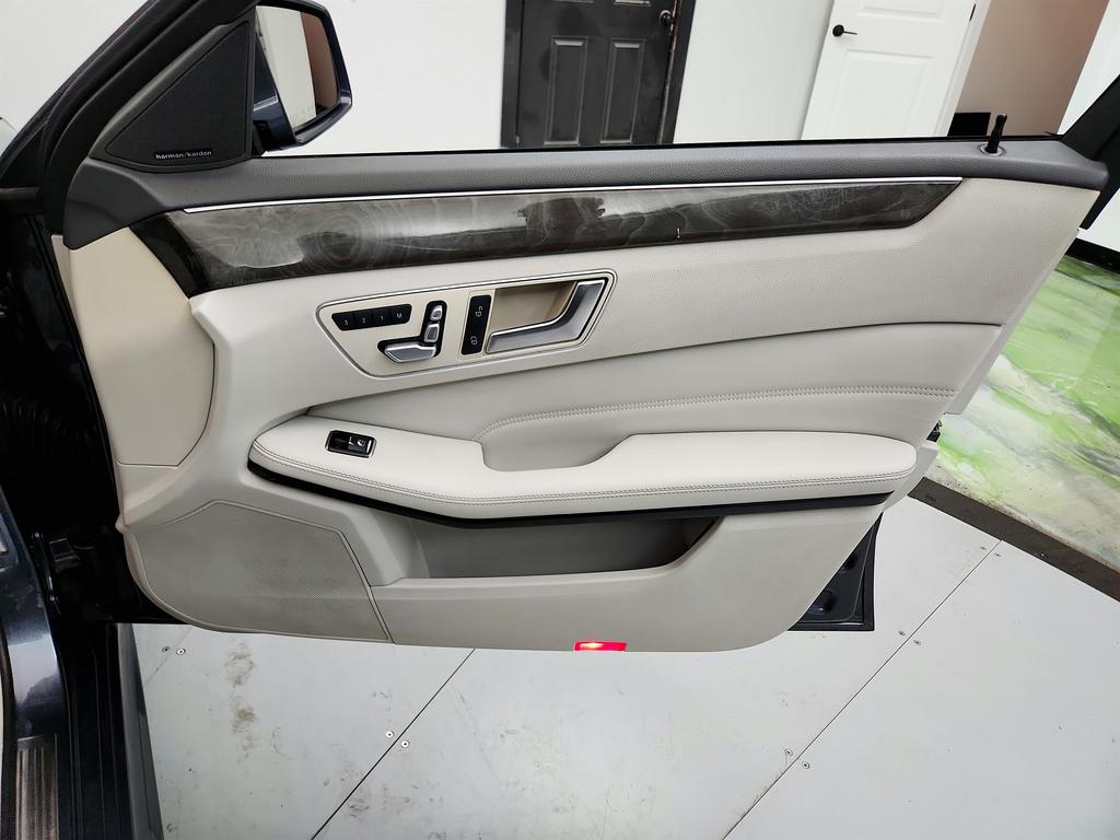 2014 Mercedes-Benz E-Class E350 Luxury photo