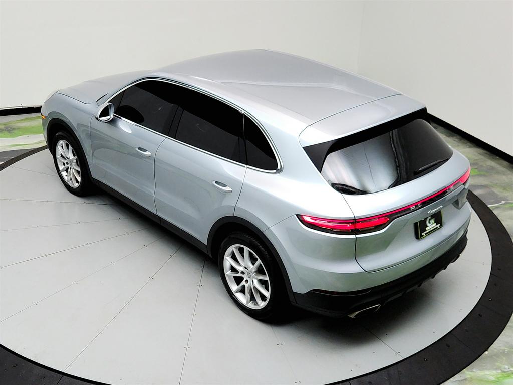 2021 Porsche Cayenne photo