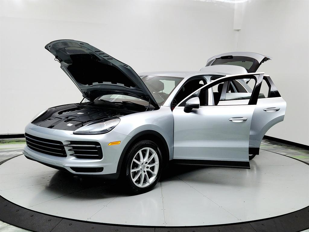 2021 Porsche Cayenne photo