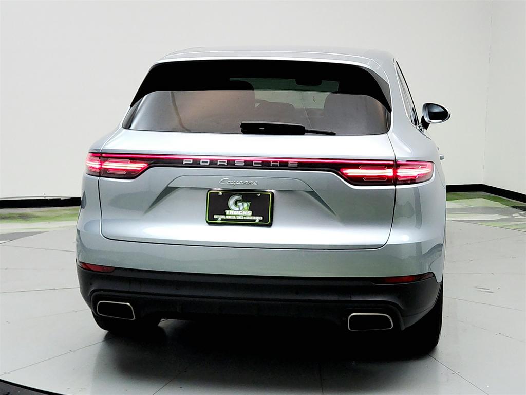 2021 Porsche Cayenne photo