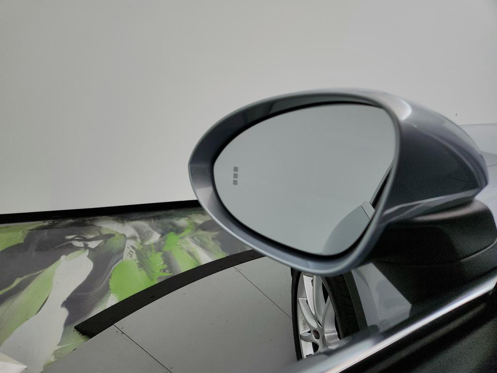 2021 Porsche Cayenne photo