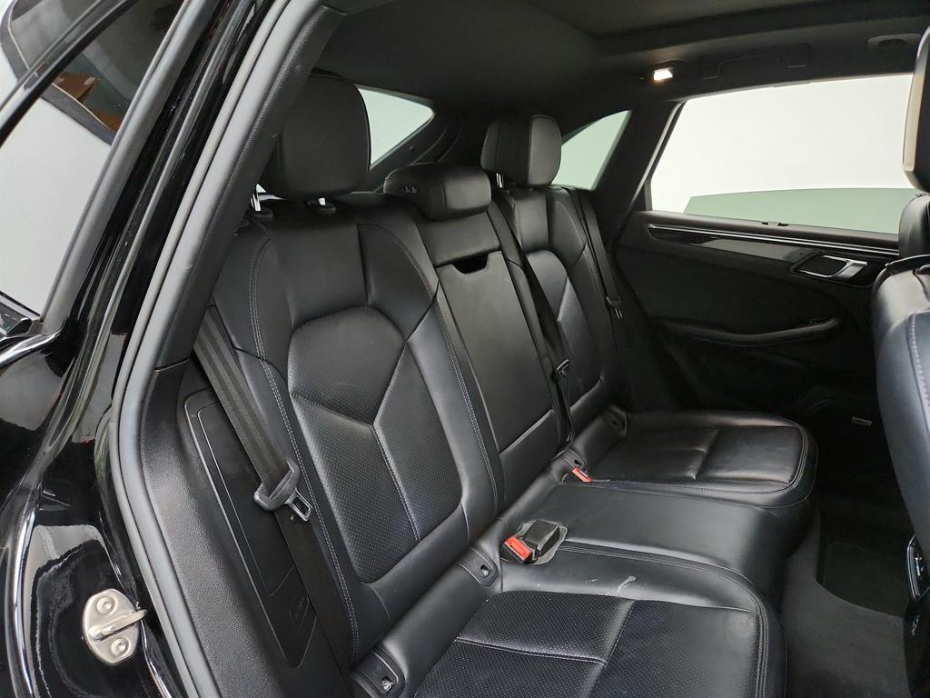 2020 Porsche Macan S photo