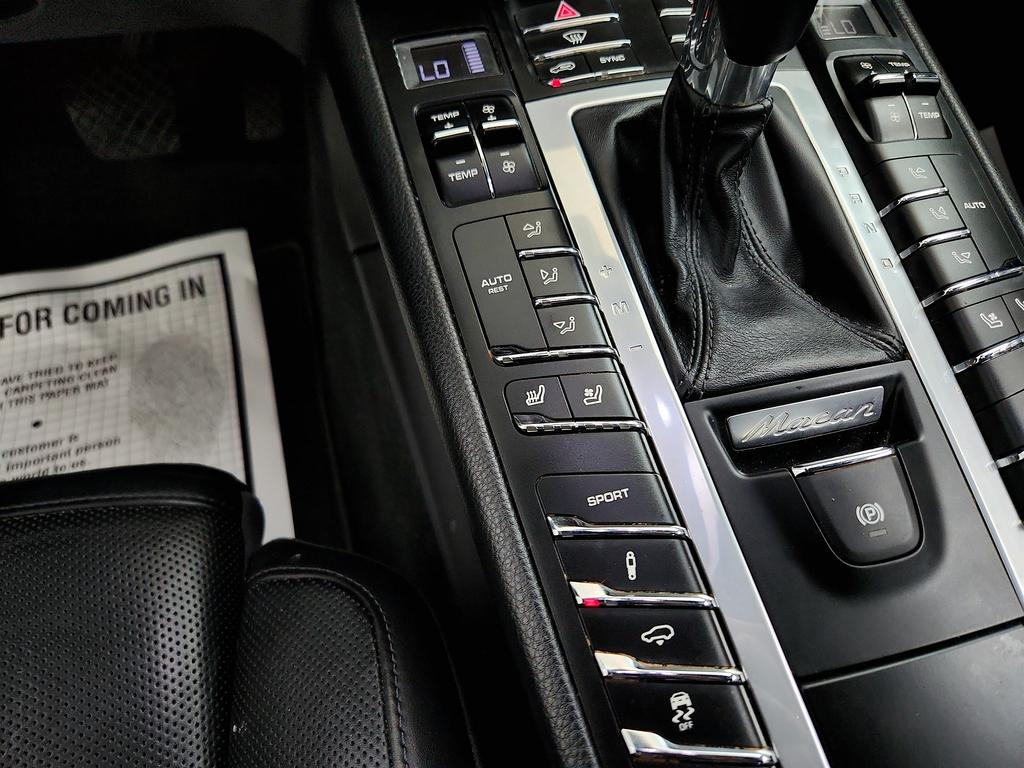 2020 Porsche Macan S photo